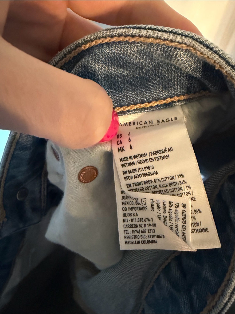 American Eagle Outfitters Distressed Light Blue Denim Shorts - Picture 4 of 4